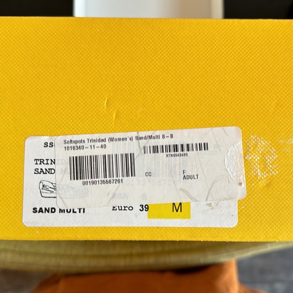 Softspots Women’s Leather Espadrille. Multicolor, new in box, size 8 - Picture 4 of 4